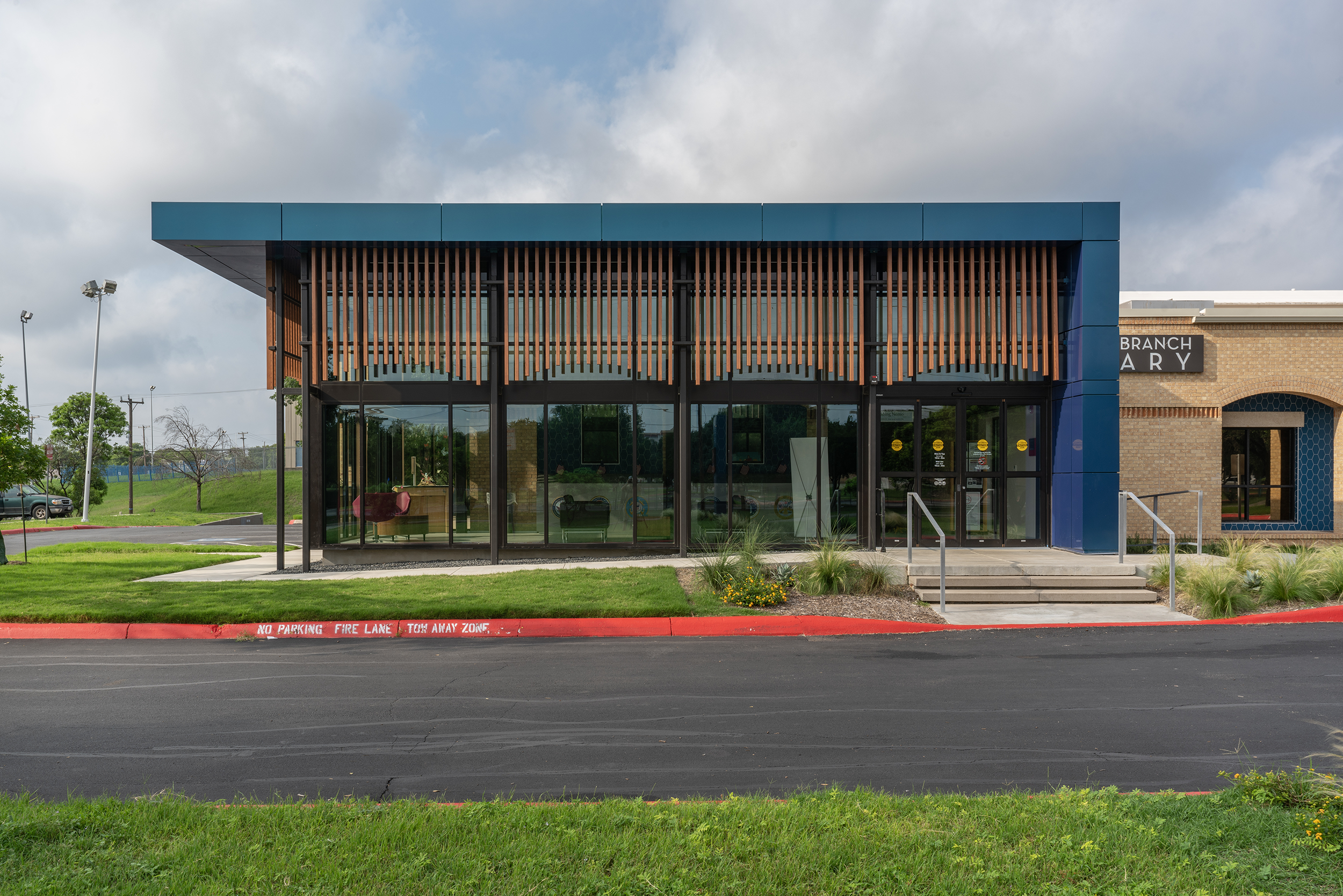 Potranco Library Memorial Branch Library – Alta Architects